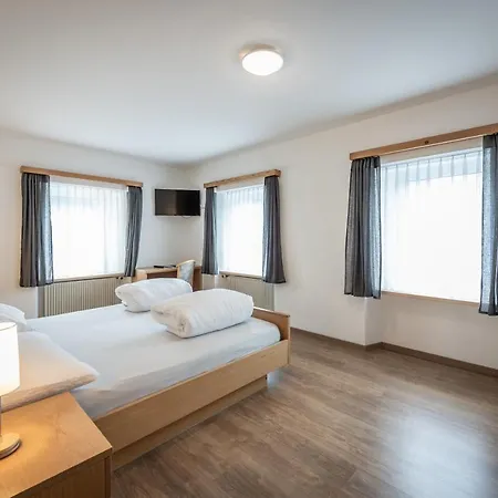 Greina Hotel